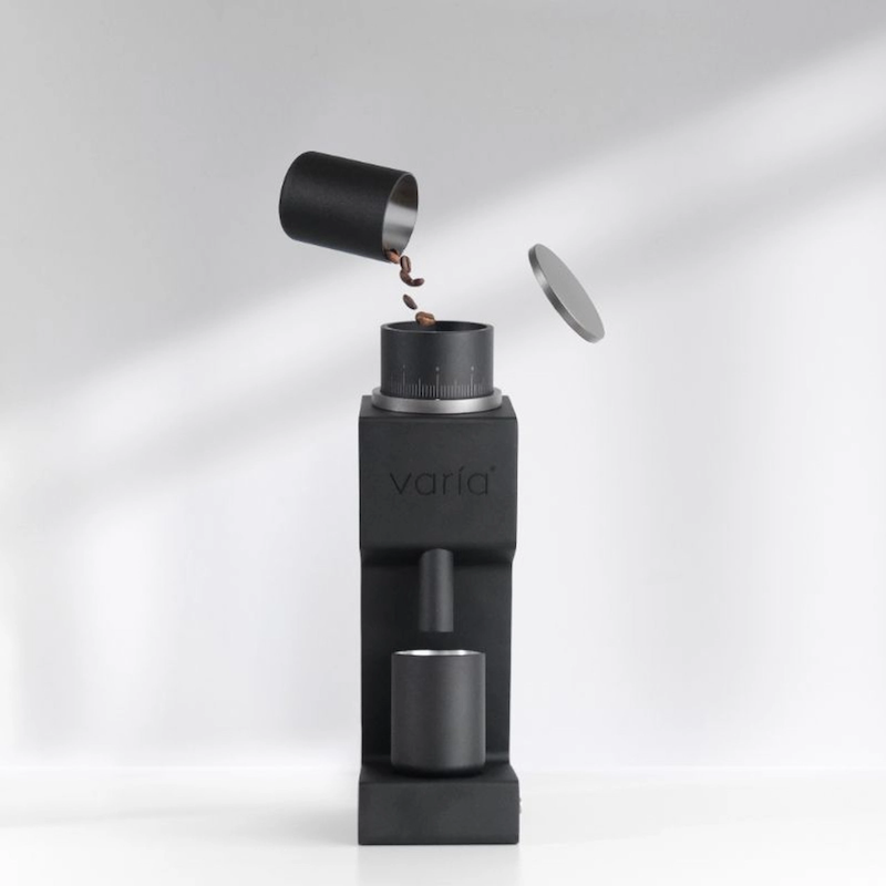 Varia VS3 Electric Grinder Black Staged Pouring View
